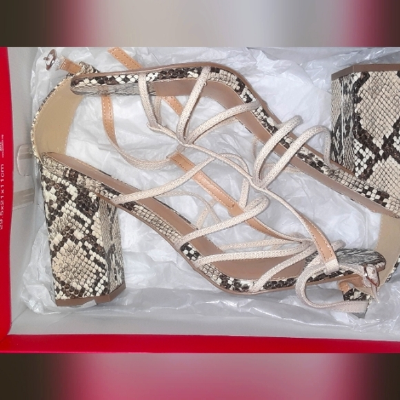 Shoedazzle size 10 canvas linen strap 4inch heels brand new never worn - Picture 2 of 7